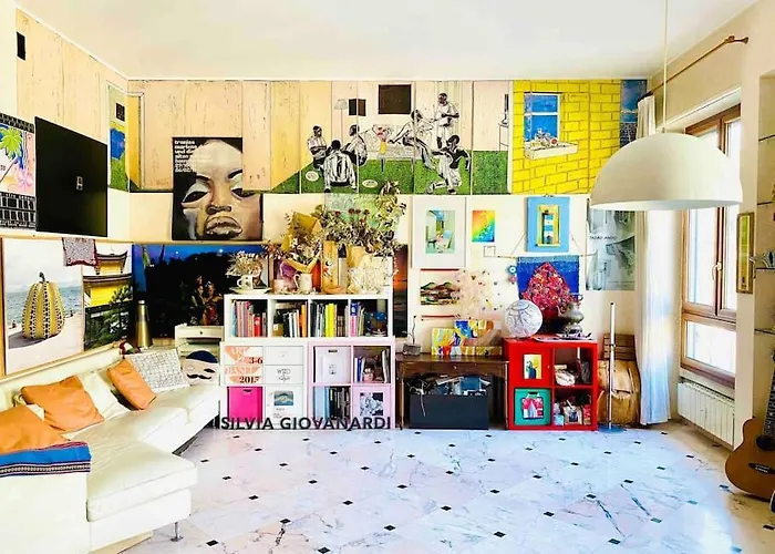 Boutique Artistic Near Bocconi & Navigli